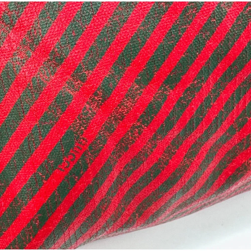 Sale! vintage Gucci clutch as crossbody ❤️💚 - Picture 10 of 16